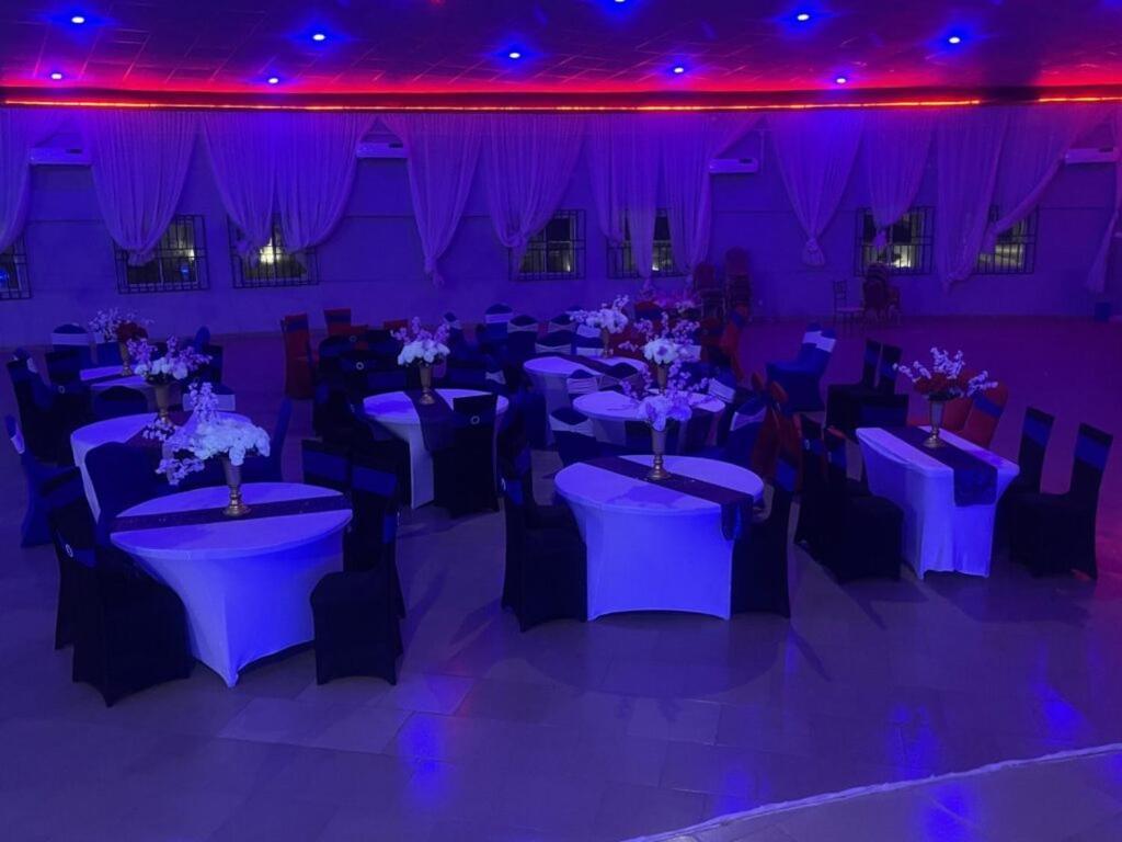 Murphy'S Mansion Resort Umuahia Bagian luar foto
